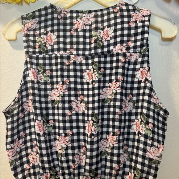 Justify Black Gingham Tank with Pink Floral Print - Picture 14 of 14